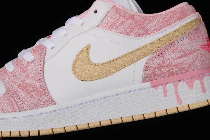 All categories Air Jordan Jordan series basketball shoes Air Jordan 1 Low Different versions Air Jordan 1 Low GS AJ1 Joe 1 low-top ice cream Low-top basketball shoes CW7104-601